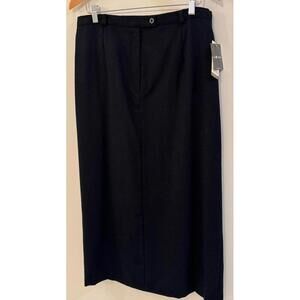 Sag Harbor Women's Pure New Wool Black Skirt